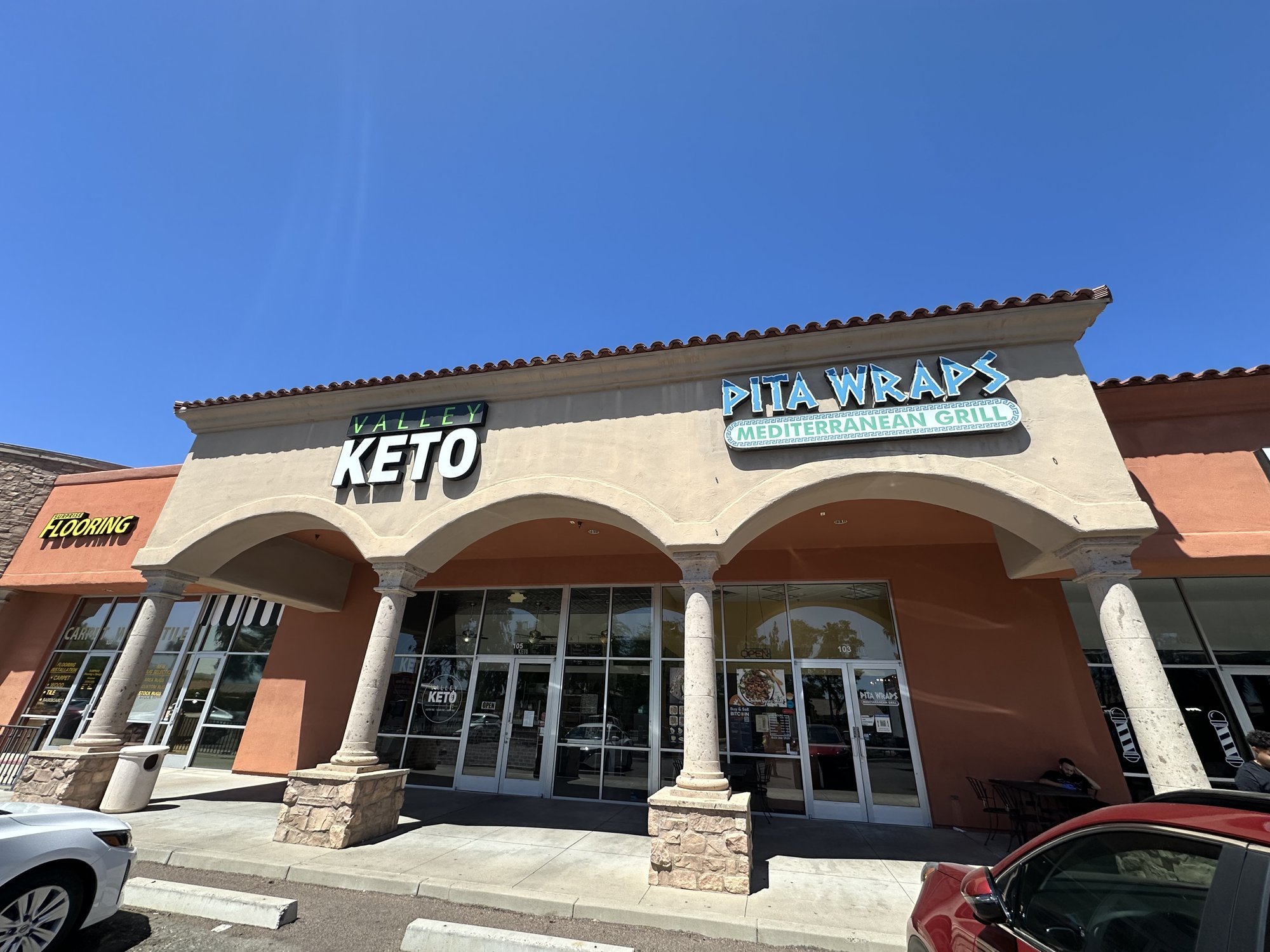 Pita Wraps store entrance, Surprise